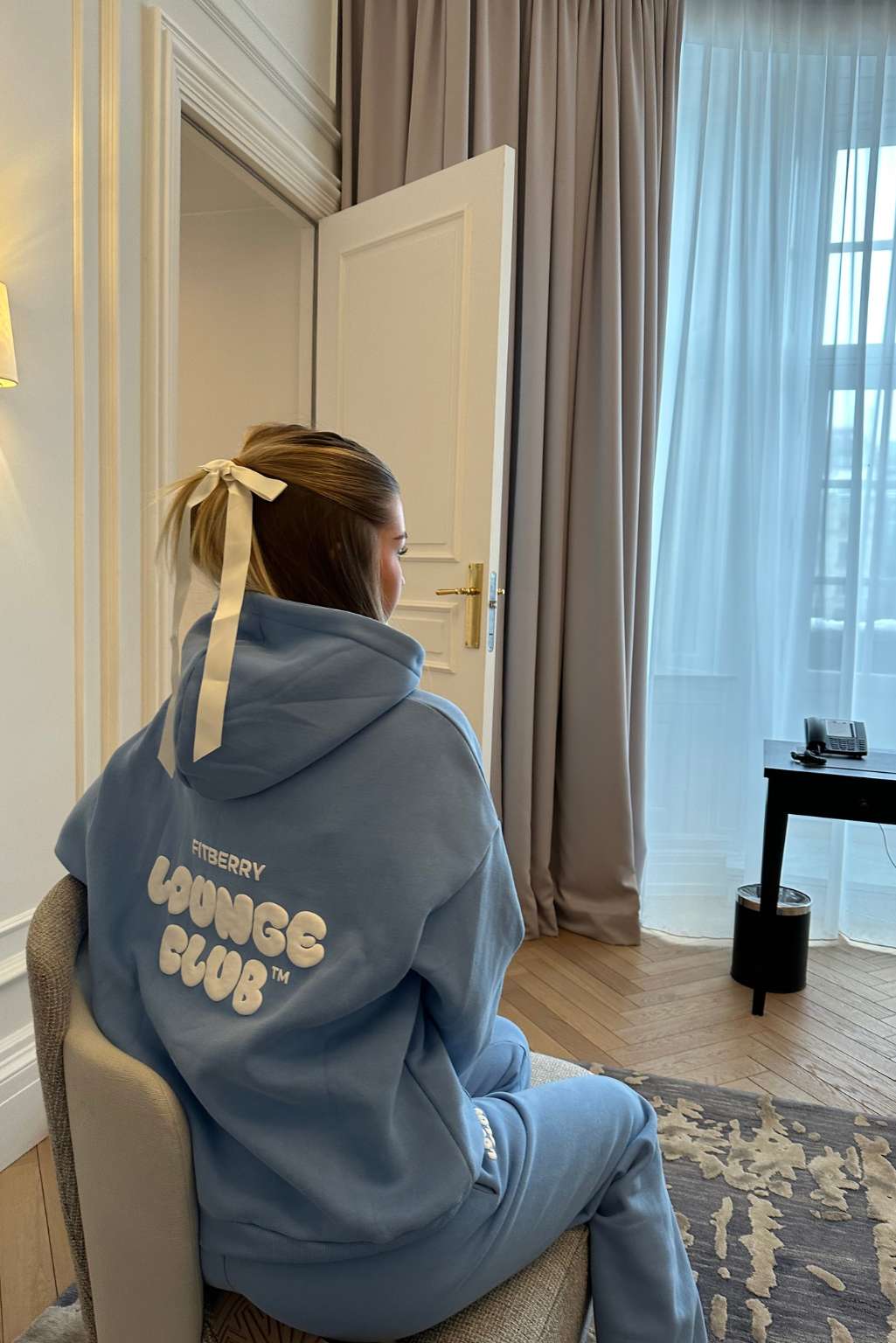 Comfort Club Oversized Hoodie Bon Bon
