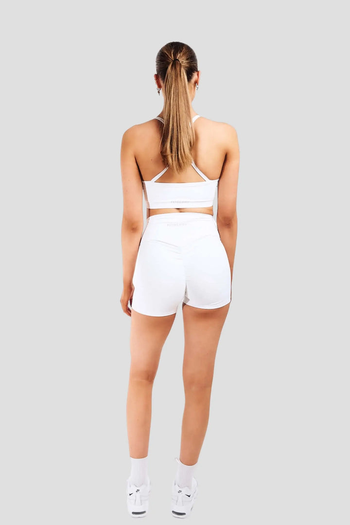 FITBERRY Sleek scrunch shorts treningsshorts hvit